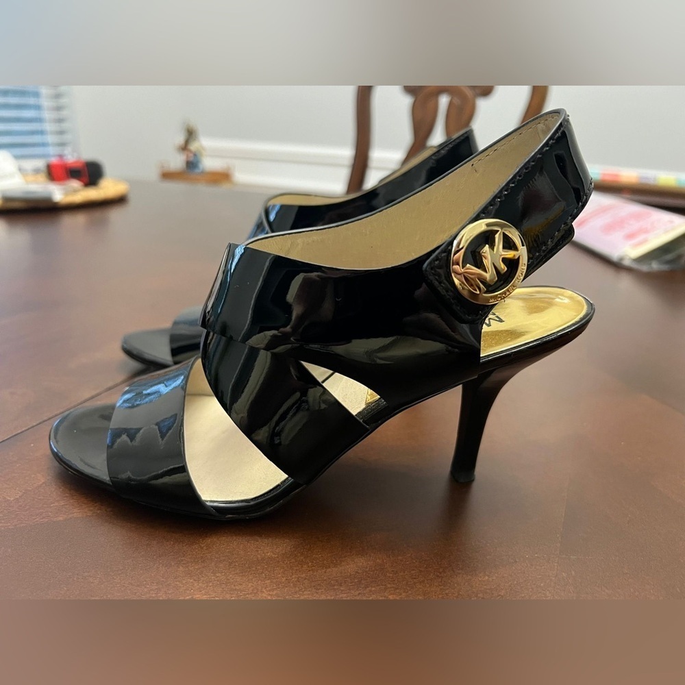 Size 7 / 38 -- Black Michael Kors MK Joselle Patent Leather Sandals / Heels